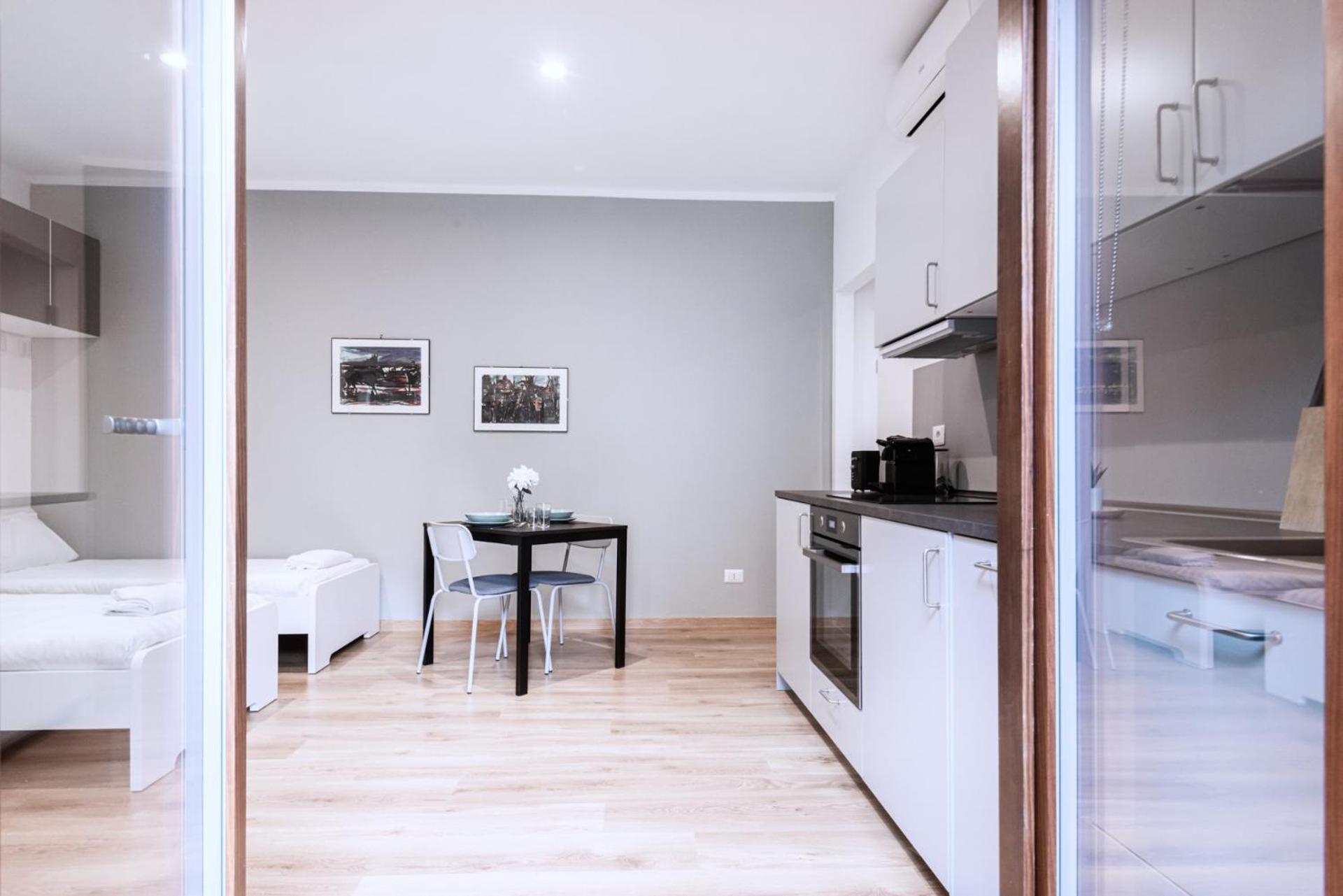 Easylife - Studio Con Balcone In Risorgimento *