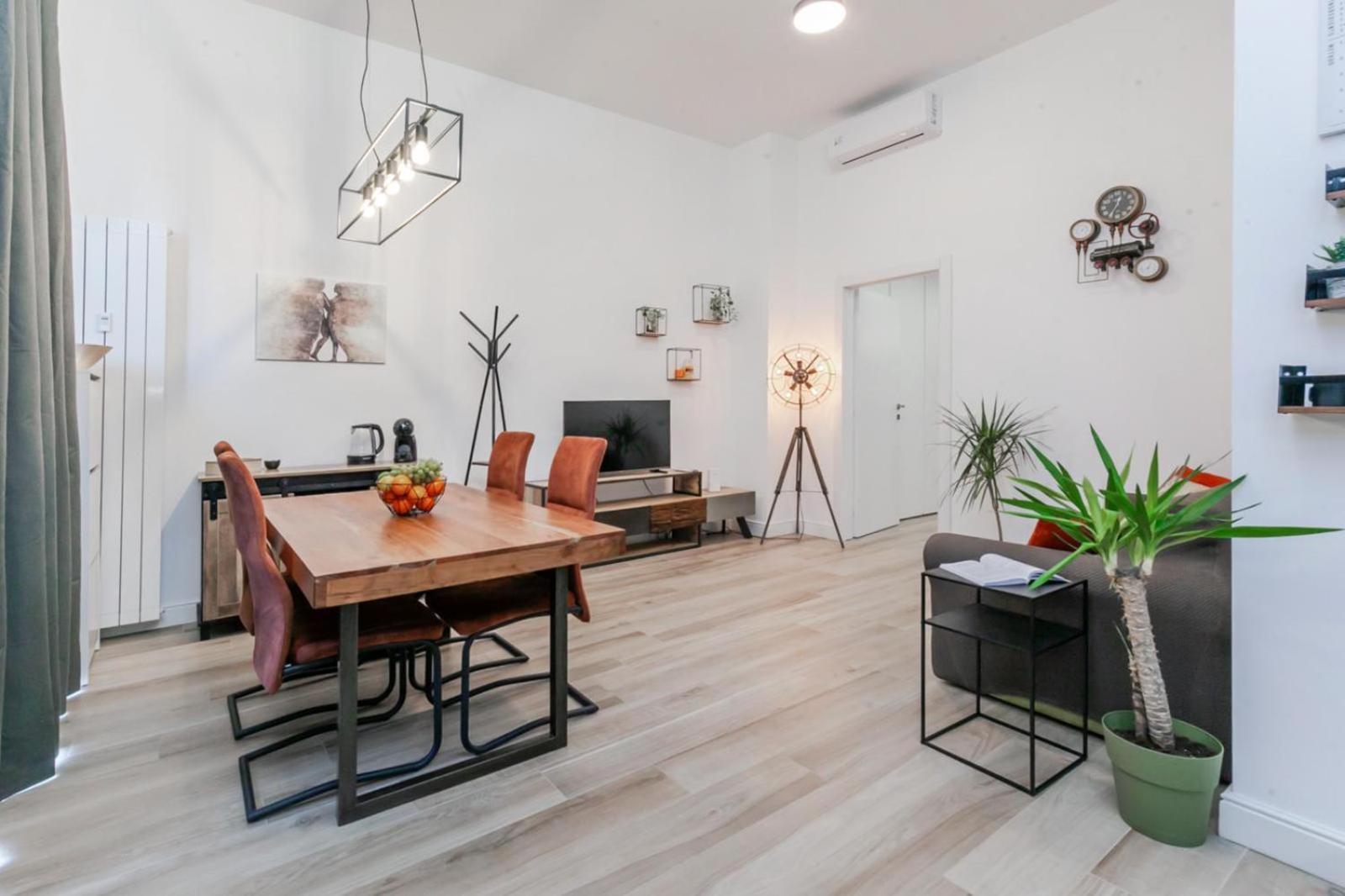 Urban Retreat Chic Industrial Loft In The Heart Of *