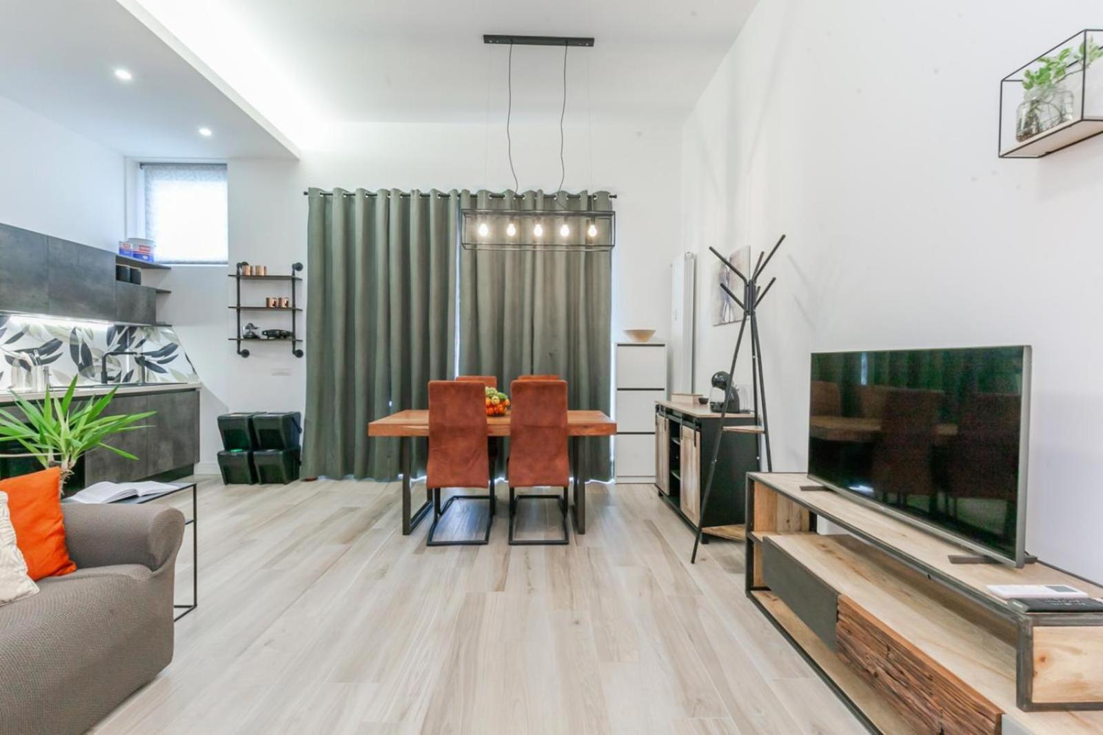 Urban Retreat Chic Industrial Loft In The Heart Of Apartment Milan