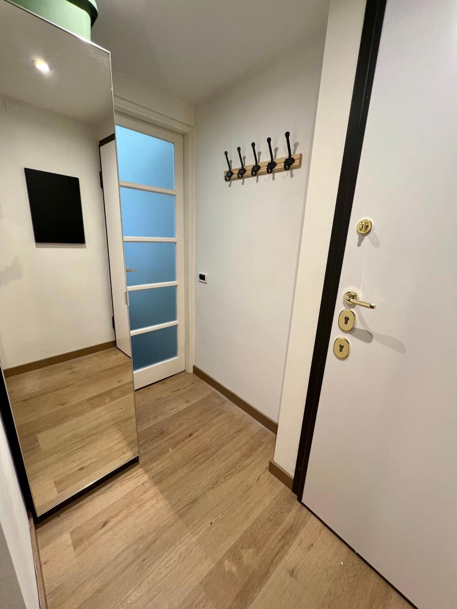La Bella Charme 3 Km Away From Duomo/ Netflix & Wi-fi Included Lejlighed Milano