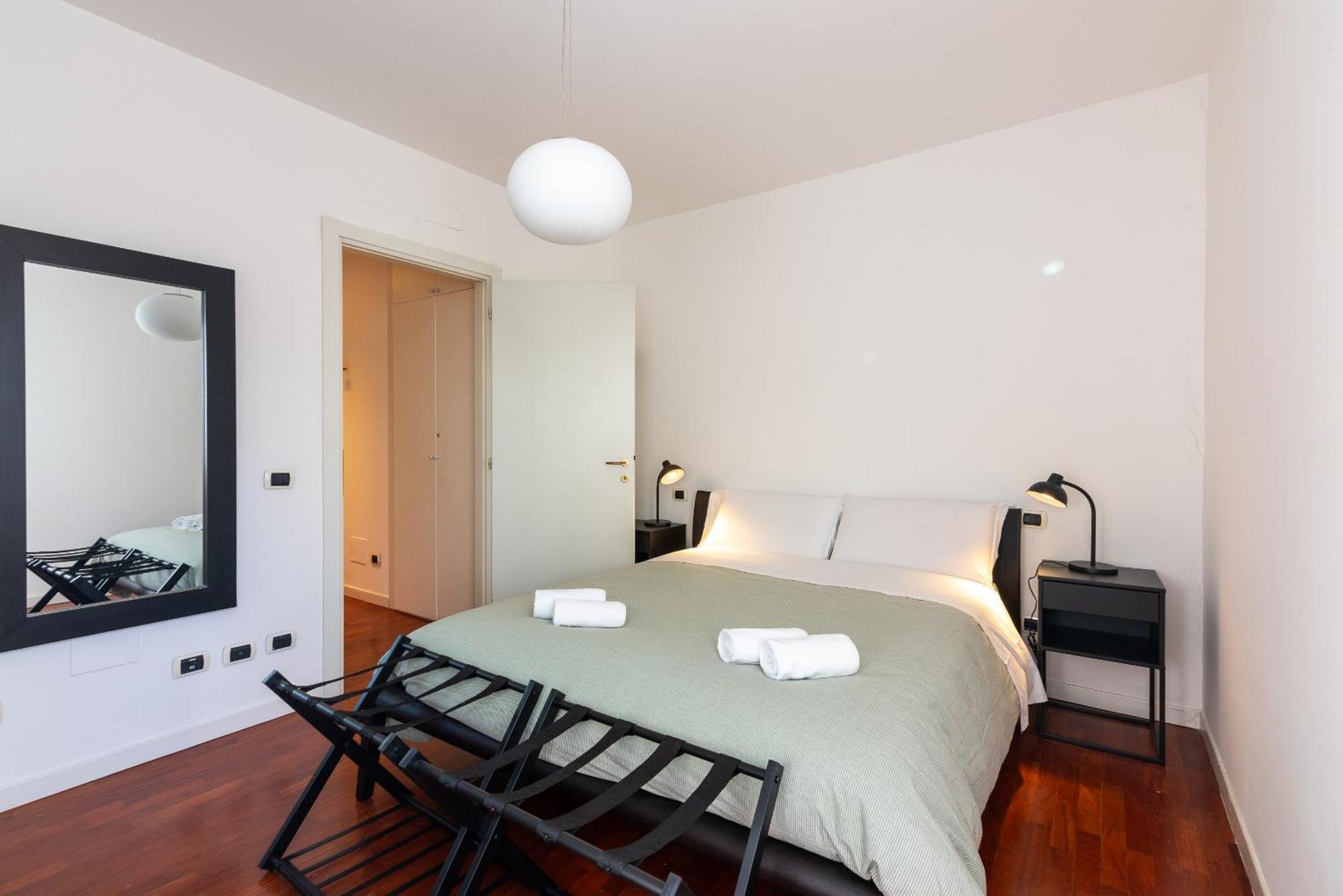 Appartamento Daniele Flat - Free Wi-fi & M4 Metro Mi