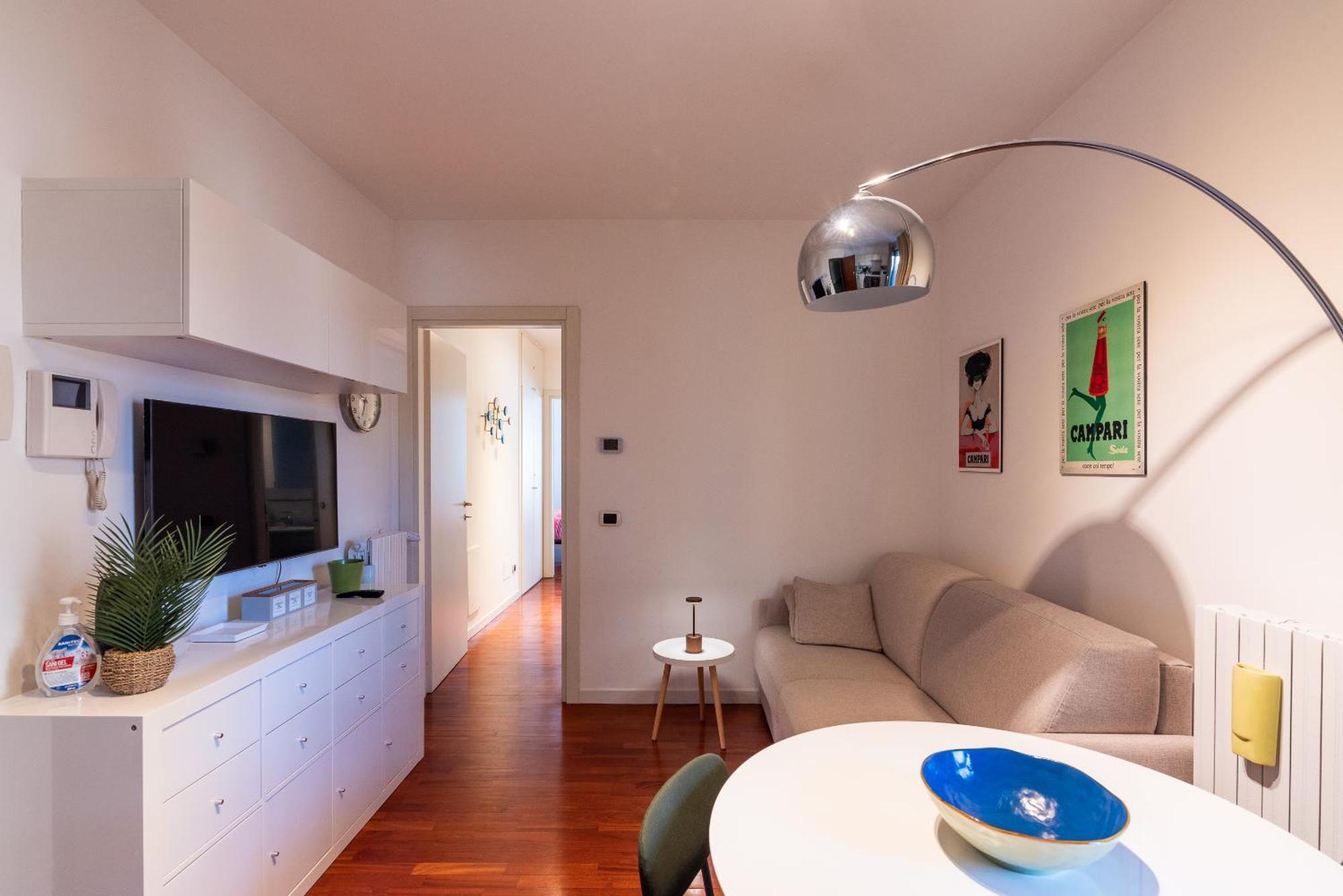 Appartamento Daniele Flat - Free Wi-fi & M4 Metro Mi