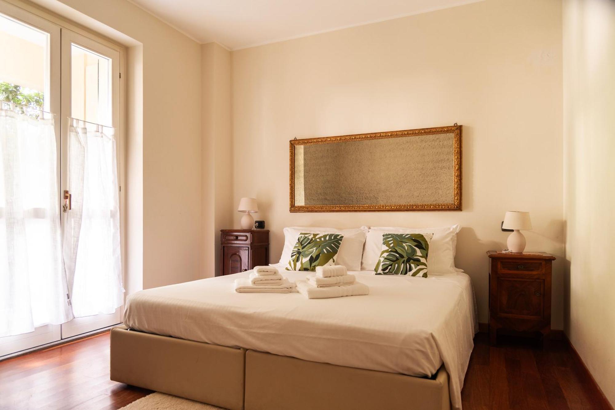Lejlighed Moscova-brera Elegante Con Giardino Privato *