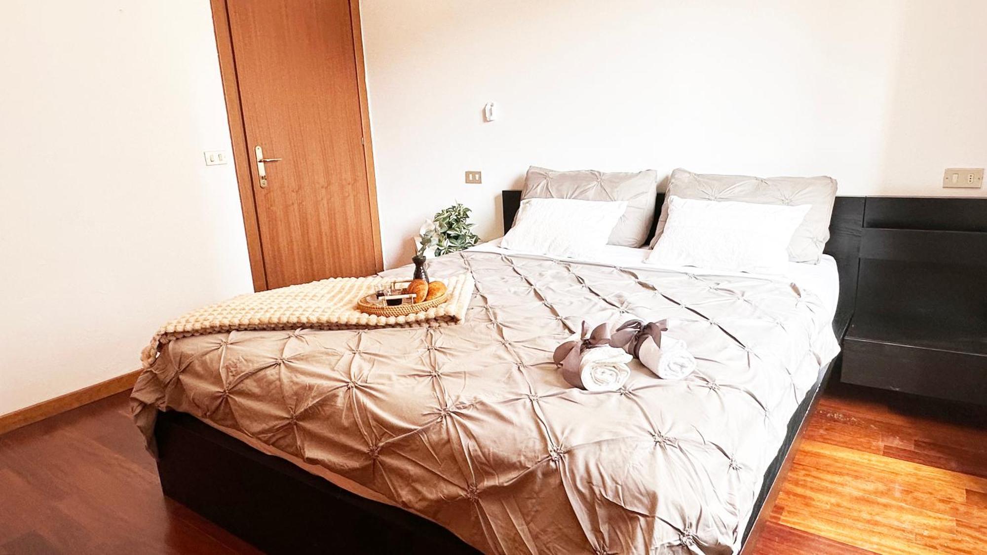Ihost - Bergamo 12 Leilighet