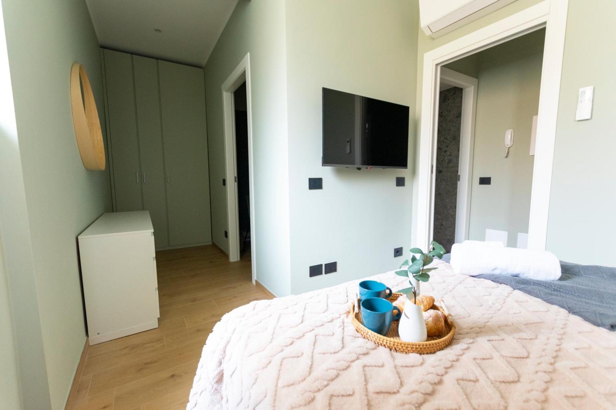 Ihost Luxury -free Parking- Plana 5 * Milan