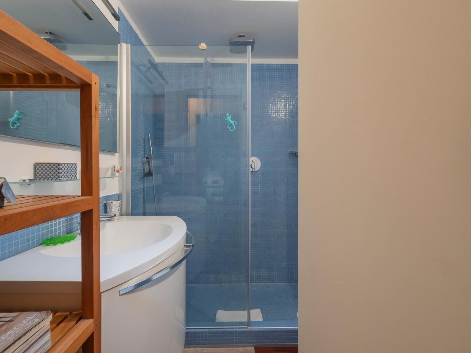 Appartement Xenia - Urban Oasis With Terrace Milaan