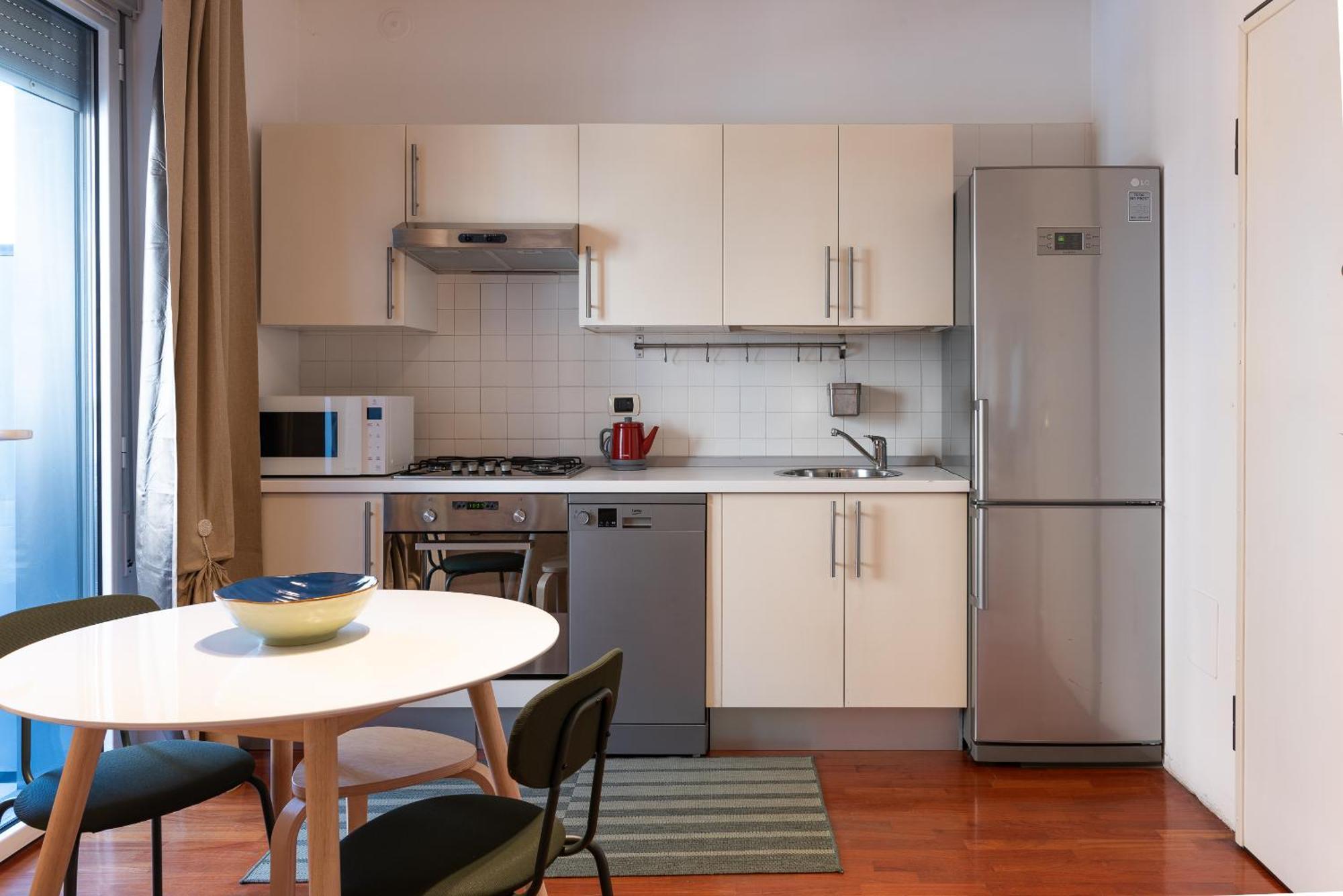 Appartamento Daniele Flat - Free Wi-fi & M4 Metro Mi