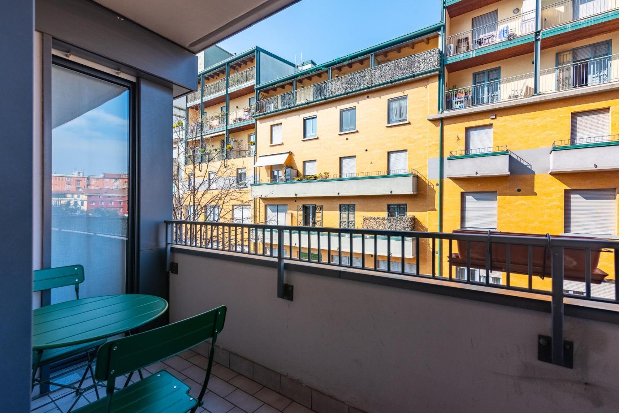 Appartamento Daniele Flat - Free Wi-fi & M4 Metro Mi *