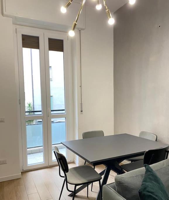 Urban Flat - Visconti 10/2 Milano