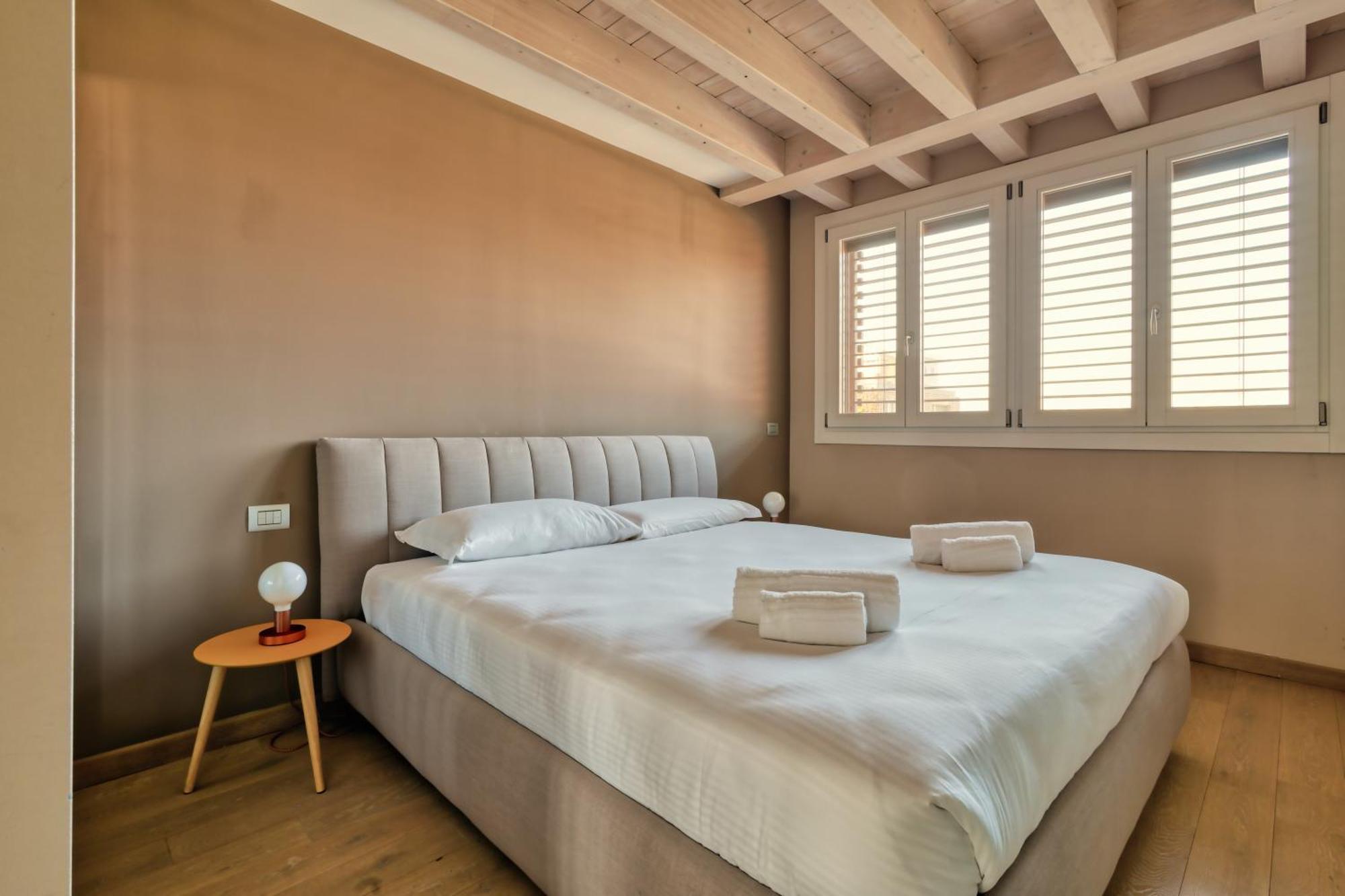 Appartamento Joivy Elegant With Parking And Balcony