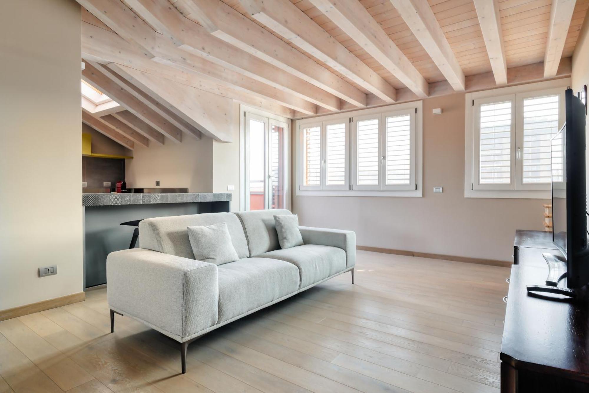 Joivy Elegant With Parking And Balcony Milano