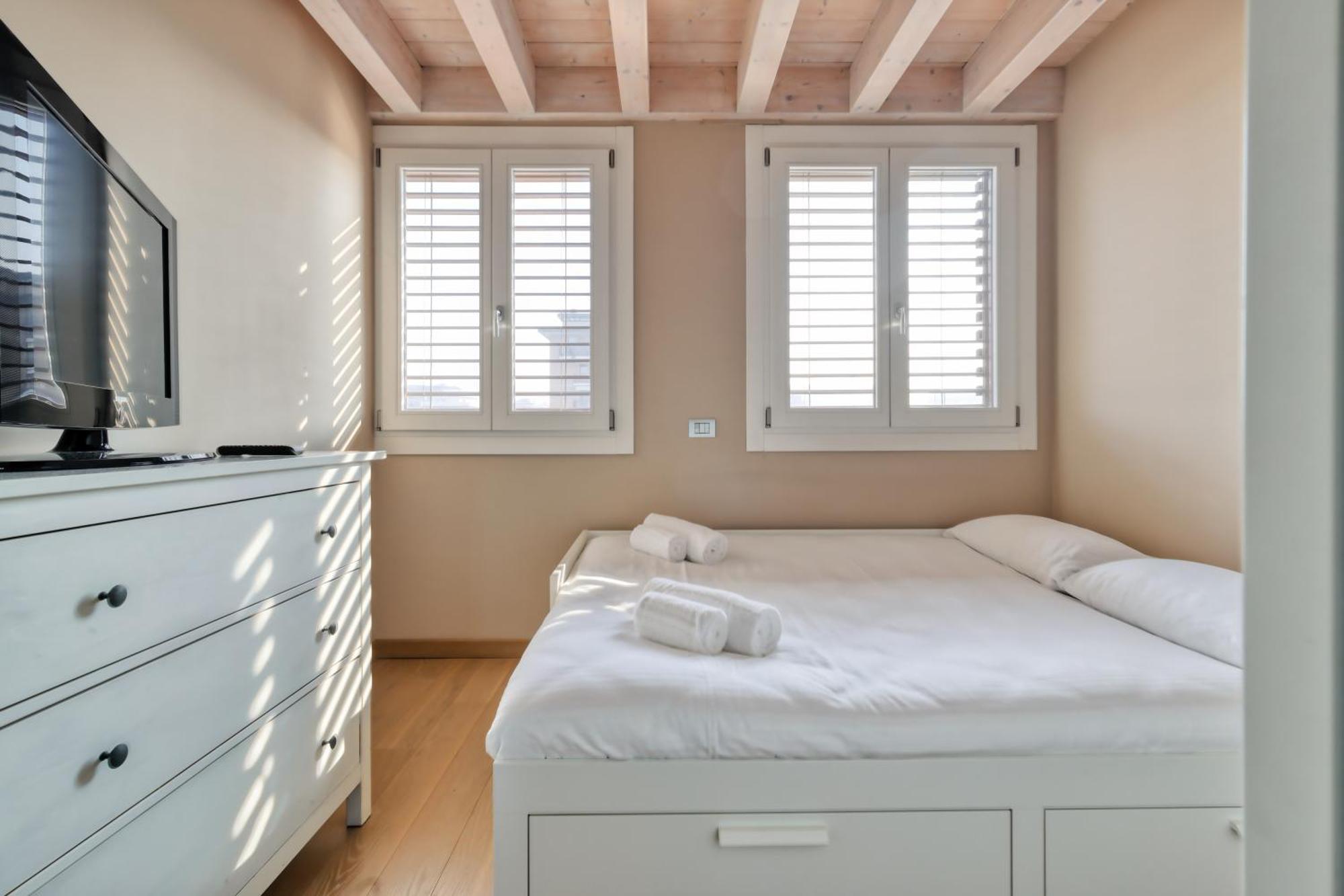 Appartamento Joivy Elegant With Parking And Balcony Milano