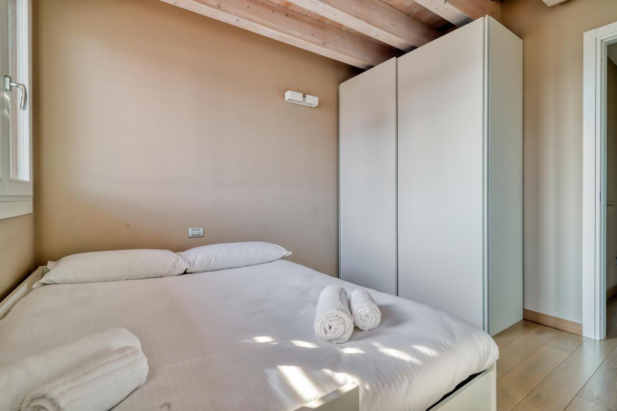 Joivy Elegant With Parking And Balcony Appartamento *