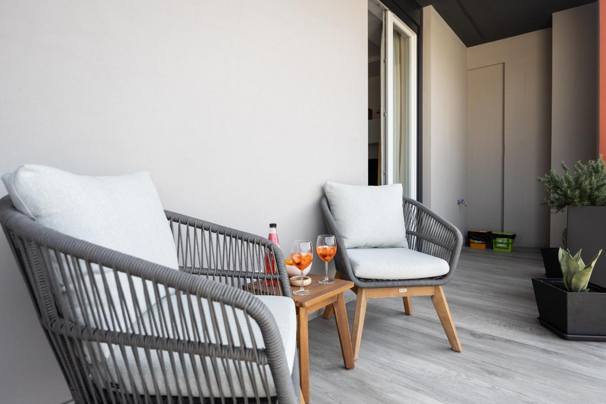 Apartment Free Private Parking - Metro Line 5 Min Cozy