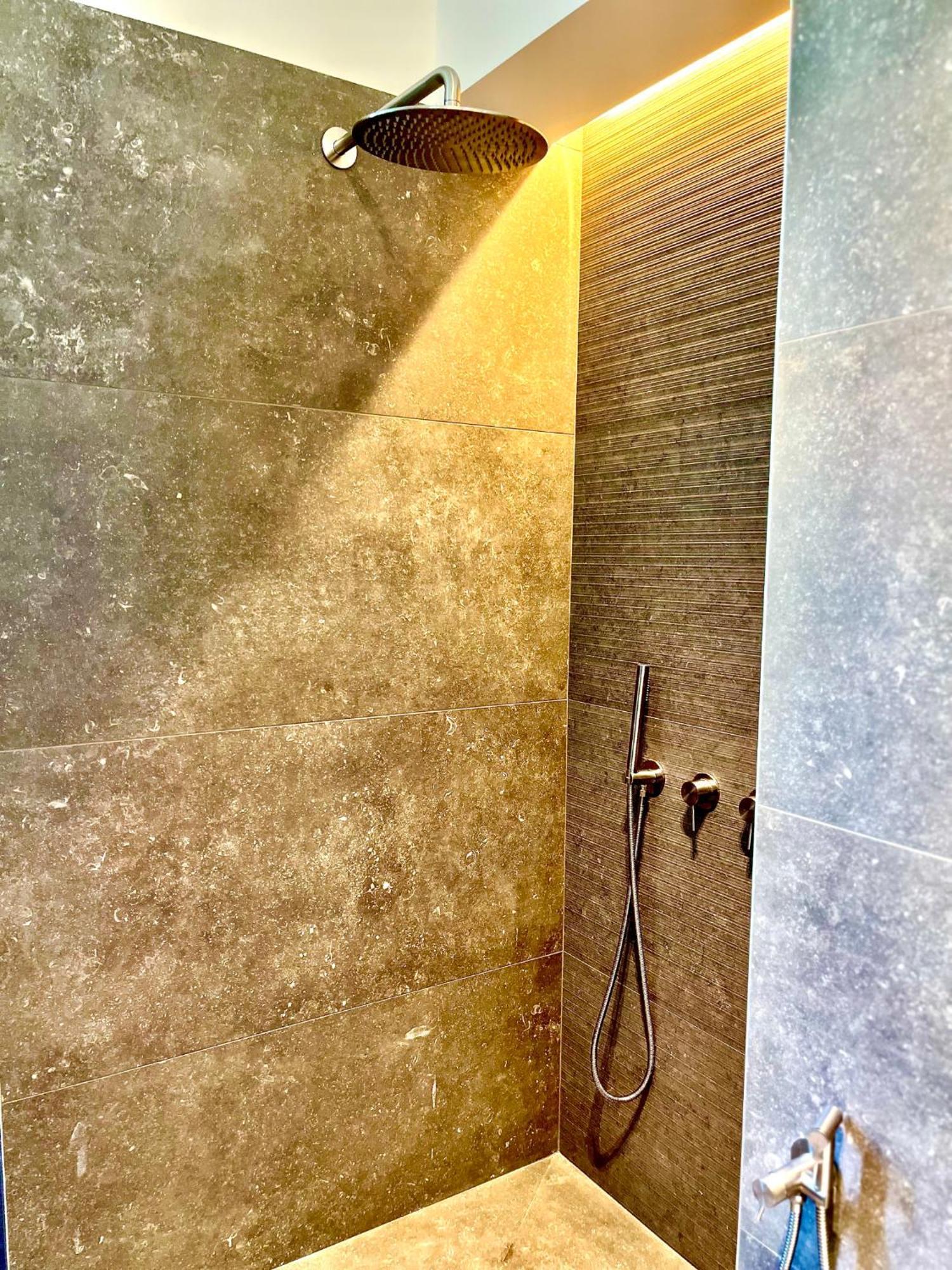 Solferino 37 * Milano