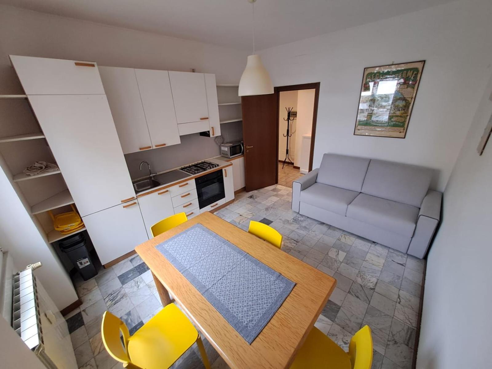 Appartement Comfortable And Spacious In *