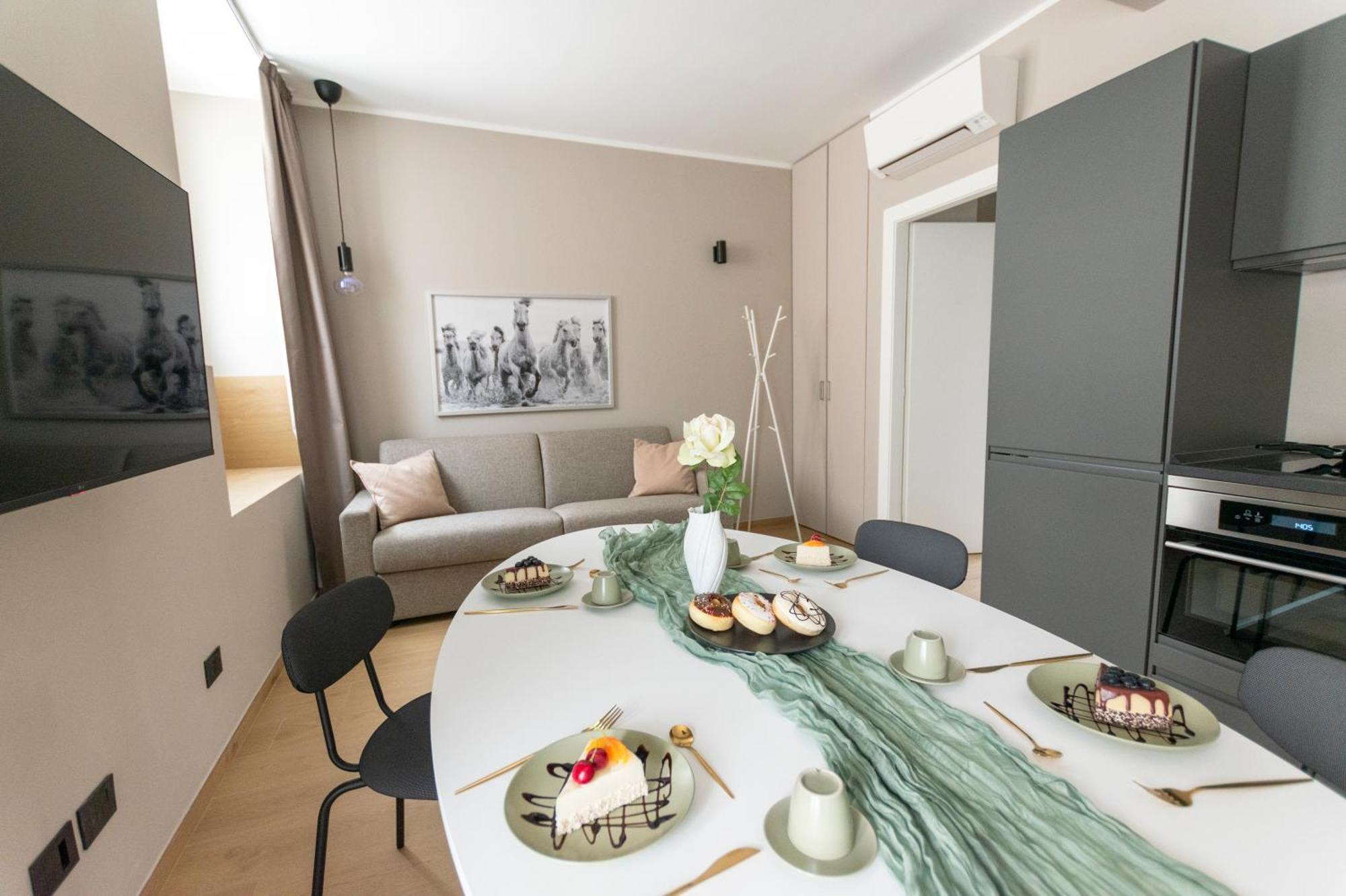 Apartment Ihost Luxury -free Parking- Plana 8 *