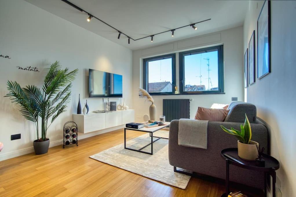 Italianflat - Canal Couture, Navigli Luxury Retreat * Milan