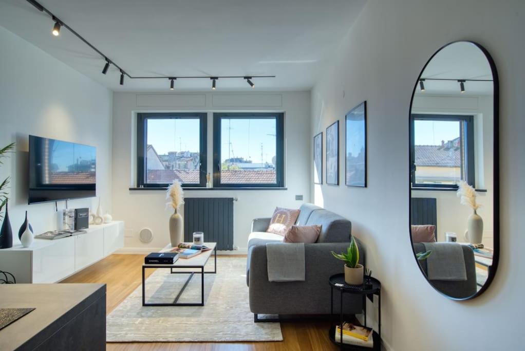 Apartment Italianflat - Canal Couture, Navigli Luxury Retreat Milan
