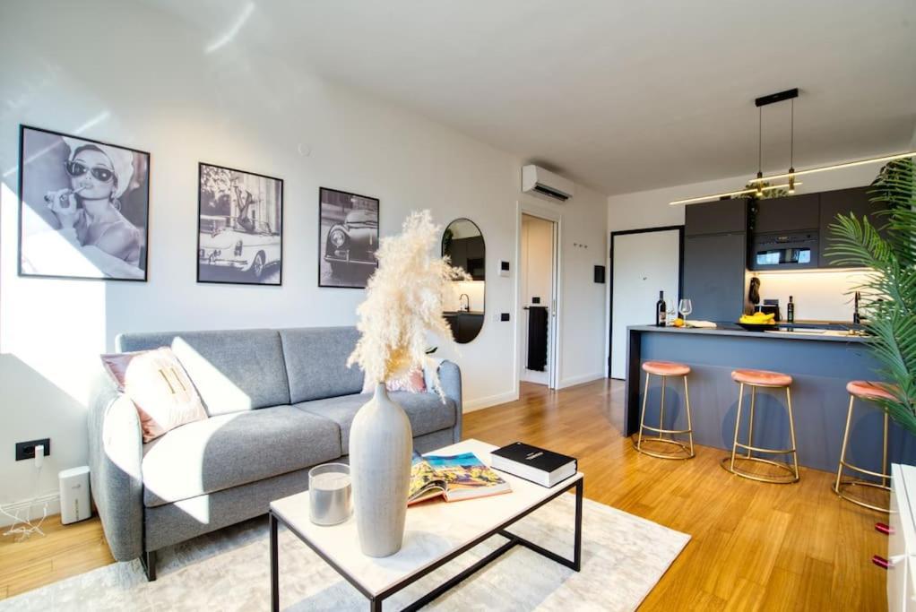 Italianflat - Canal Couture, Navigli Luxury Retreat * Milan