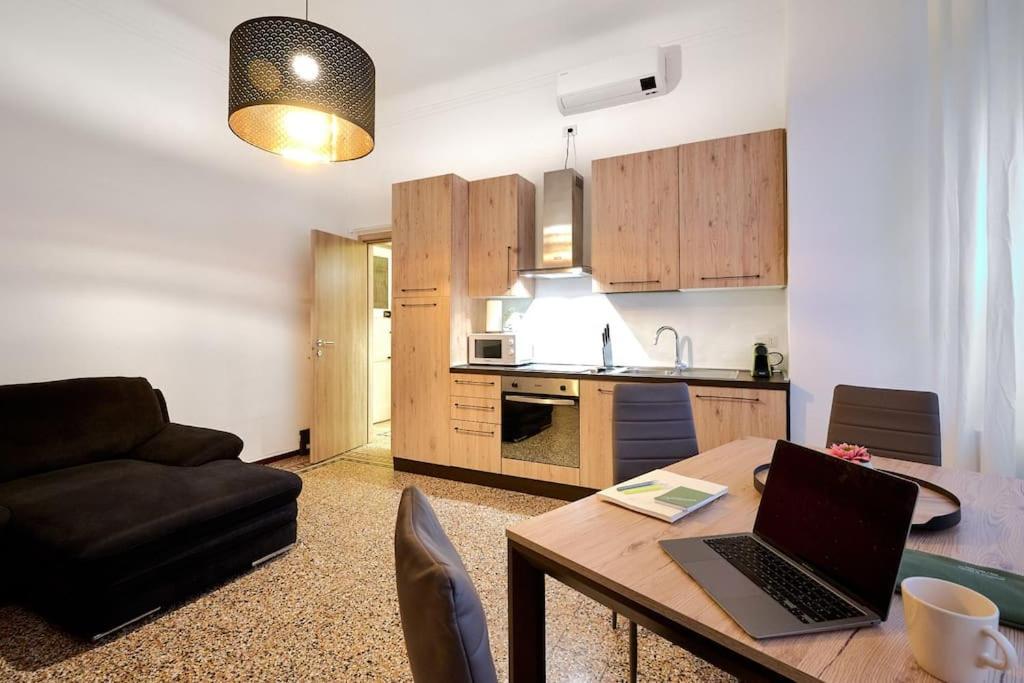 Isola Suite-hosted By Sweetstay