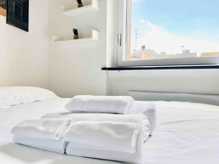 5 Min Walk To Duomo Petite Loft! Appartamento