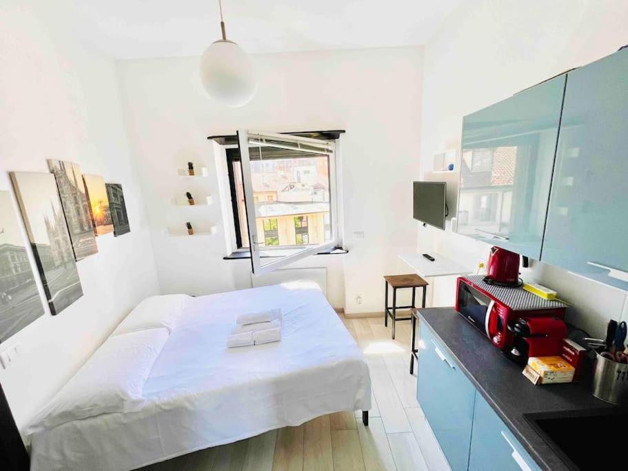 5 Min Walk To Duomo Petite Loft! * Milano