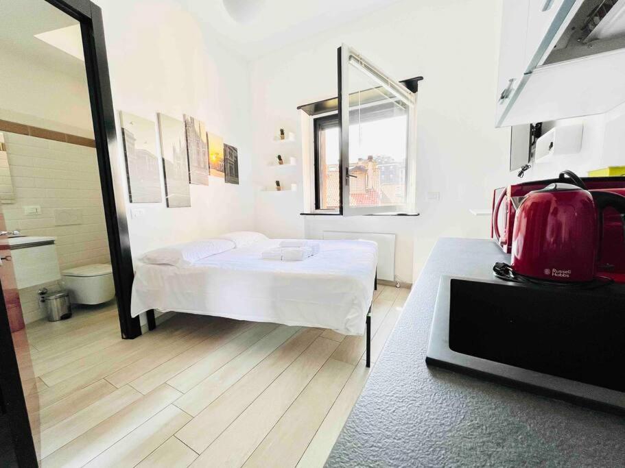 5 Min Walk To Duomo Petite Loft! * Milano