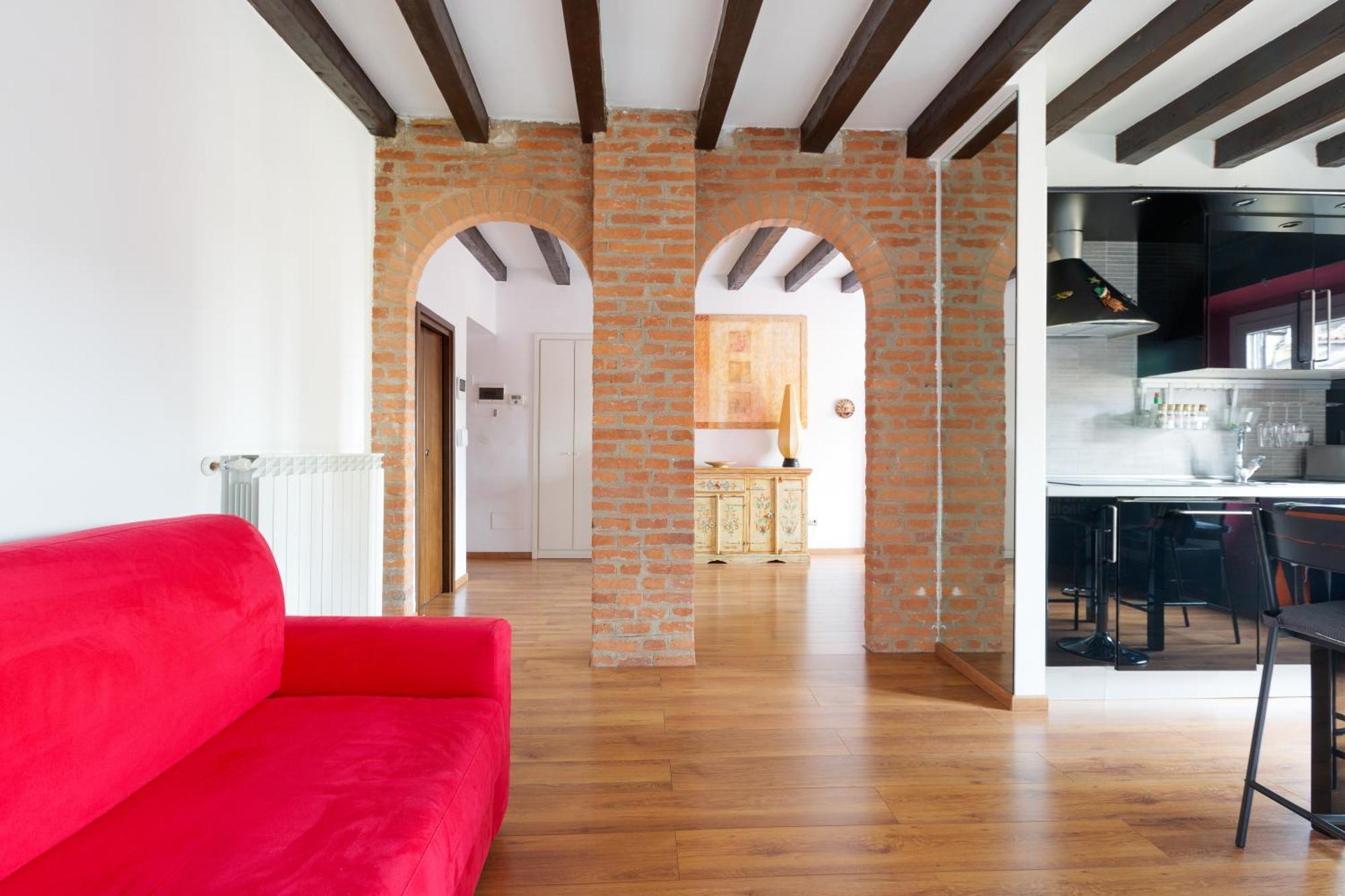 Apartment Colonne Di San Lorenzo - Colorful Apartment!