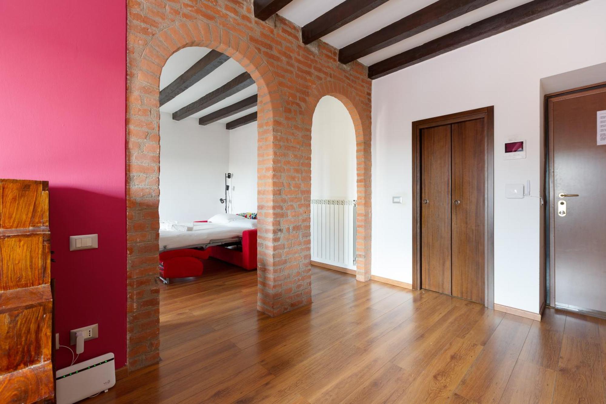 Apartment Colonne Di San Lorenzo - Colorful Apartment! Mailand