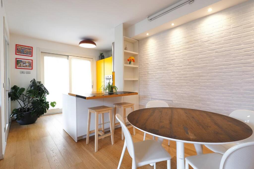 Contempora - Trilocale C. Di Rienzo 37 Mailand