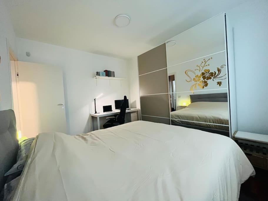 Bilocale Certosa- Fiera Appartement Milaan