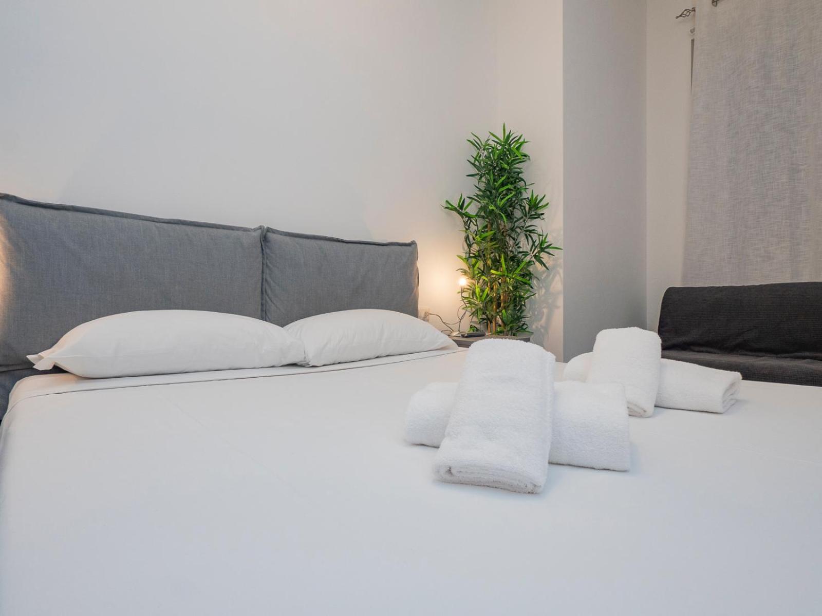 I Host - Melloni 34 Apartment