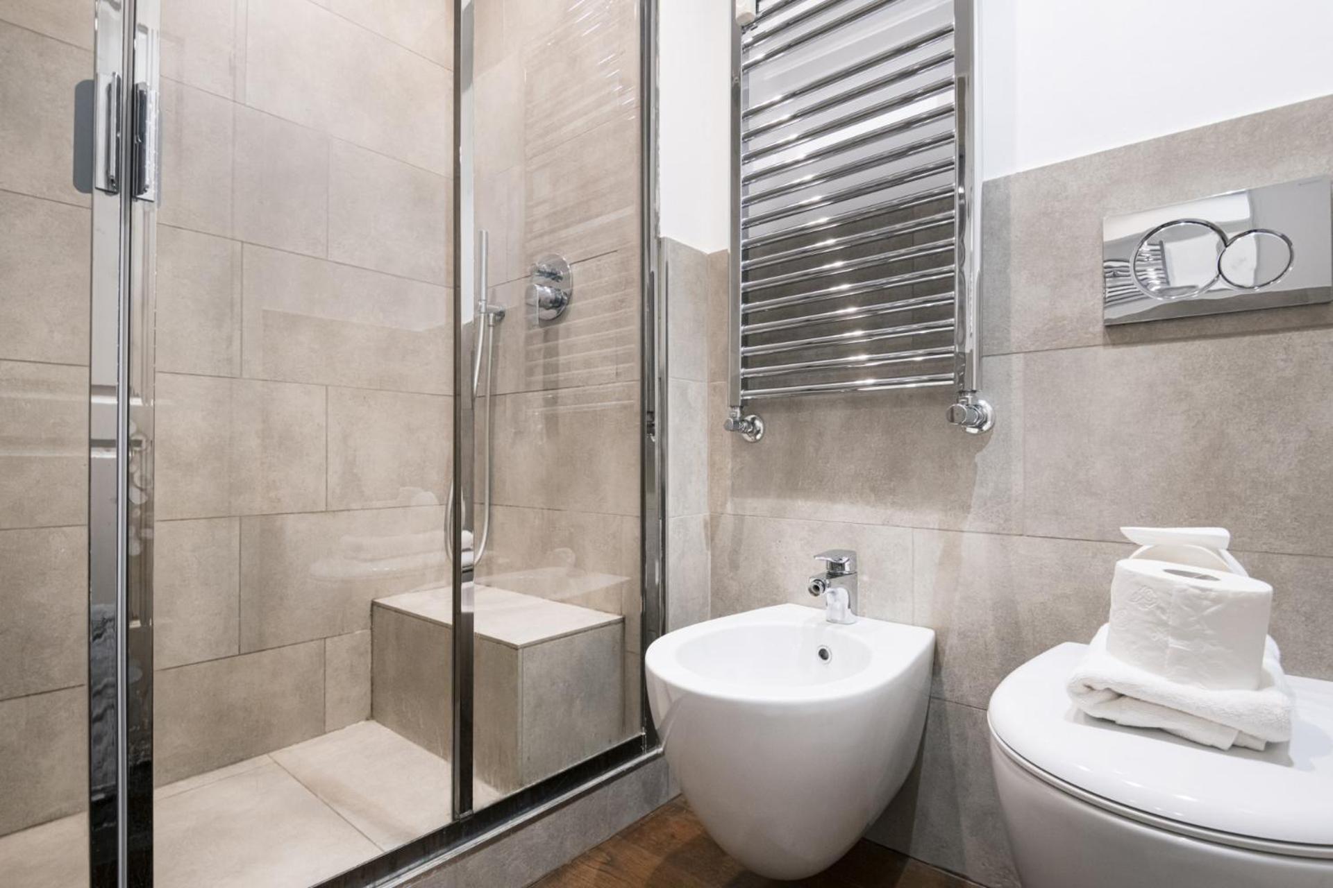 Easylife - Bilocale In Zona Centrale/lima Appartement