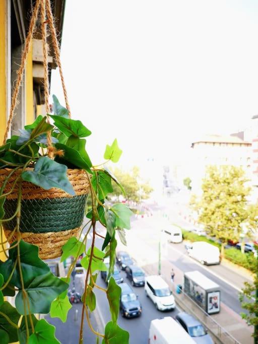 Sunny Flat 50 Meters From The Metro Appartamento *