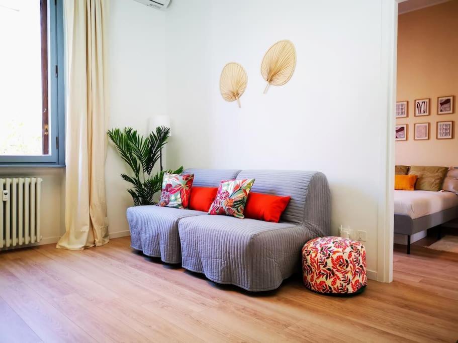 Sunny Flat 50 Meters From The Metro Milano