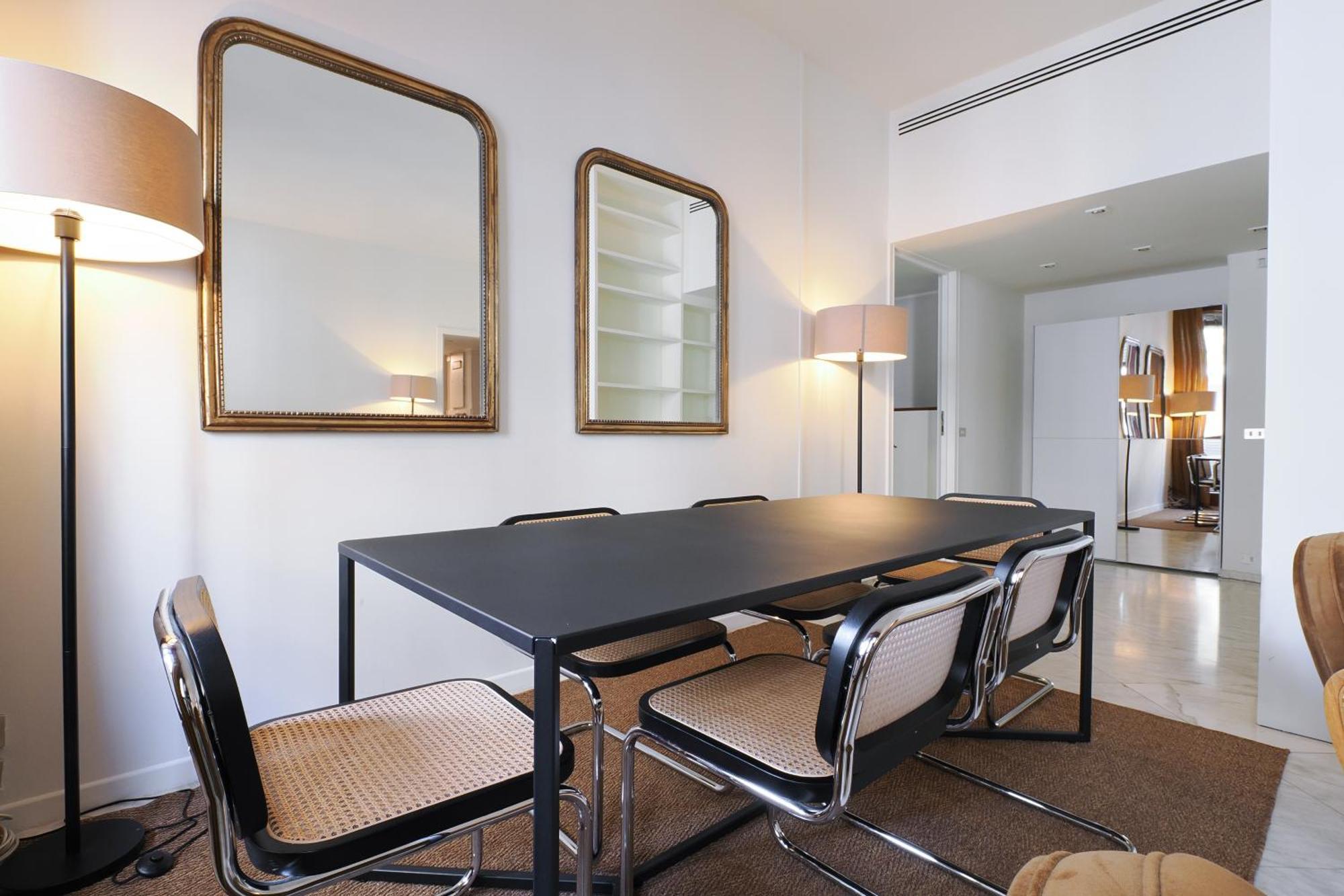 Homnest I Conservatorio Lux Apt * Milano
