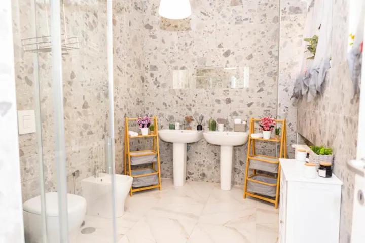 Gjestgiverier Duomo Elegant In Santa Marta Milano