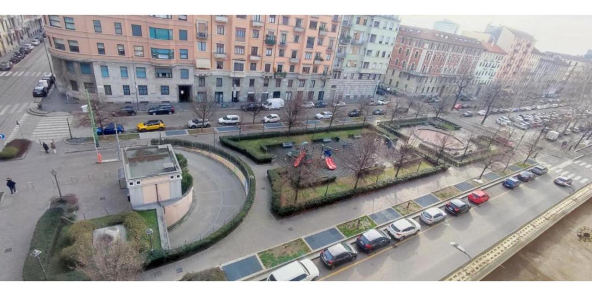 2 Bedroom Gem Near Fast Wi Fi Kademy House Milaan