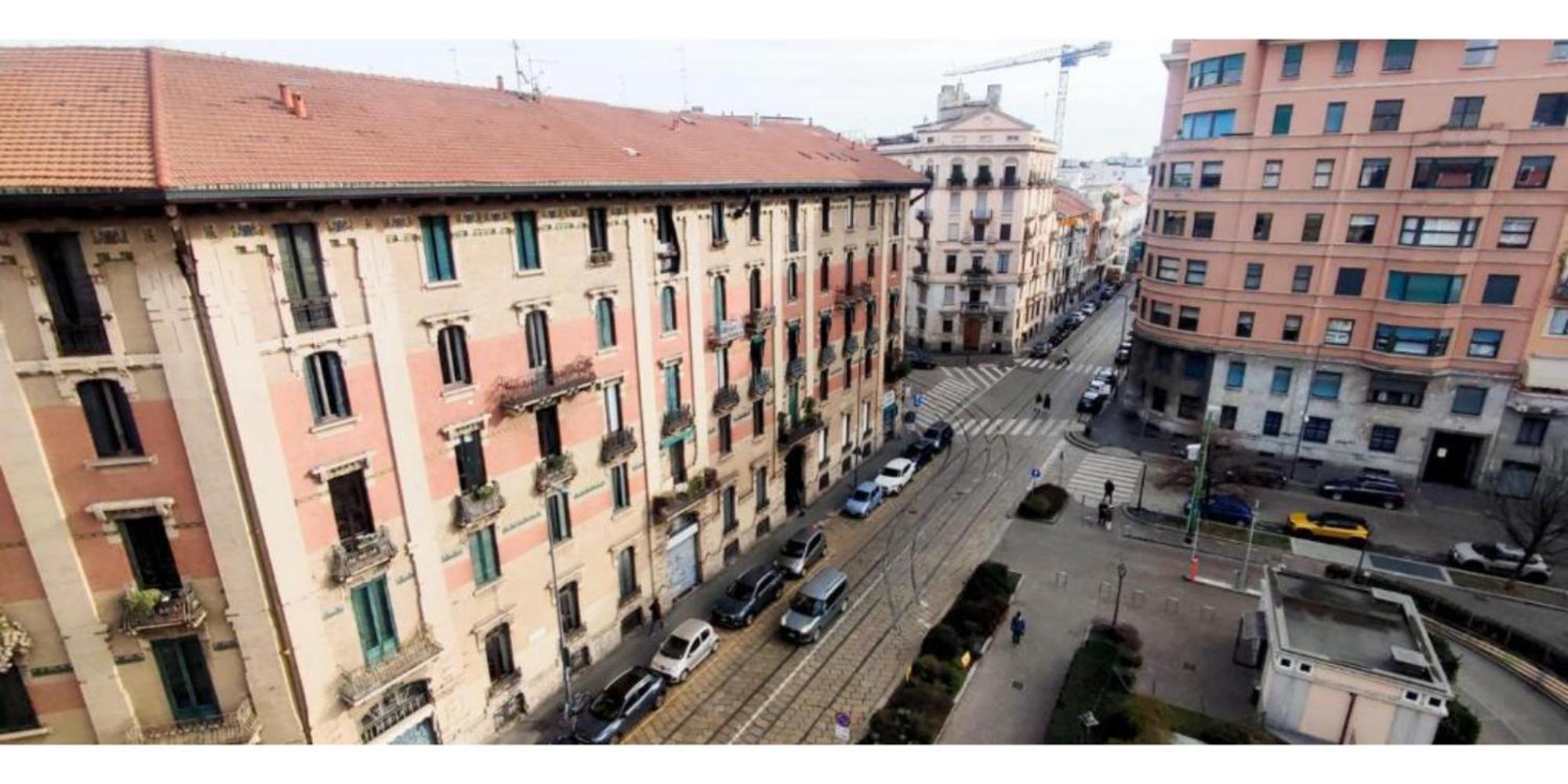 2 Bedroom Gem Near Fast Wi Fi Kademy House Appartement Milaan