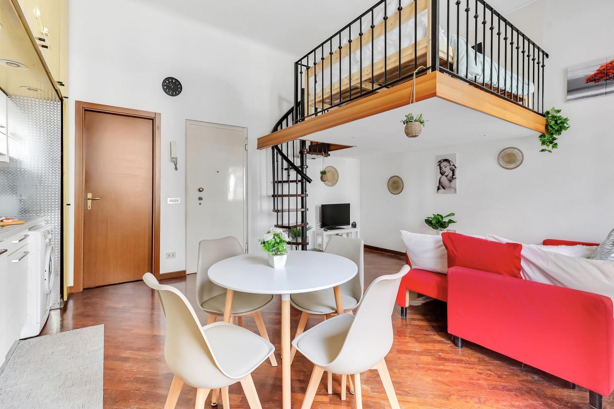 Centro Storicolittle Loft With Balcony Duomo A 10 Miuti * Milano