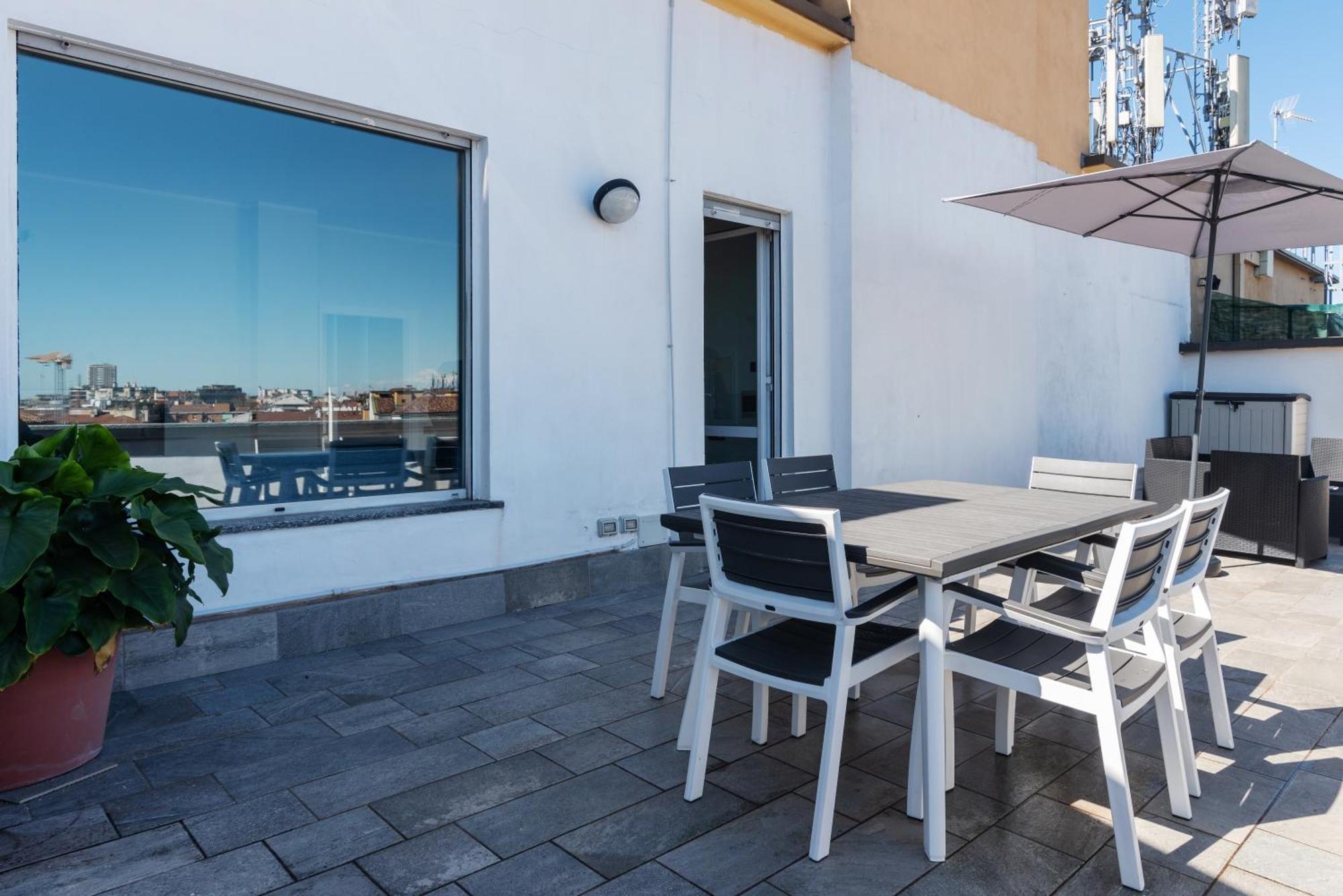 Easyhomes - Navigli Terrace * Milano