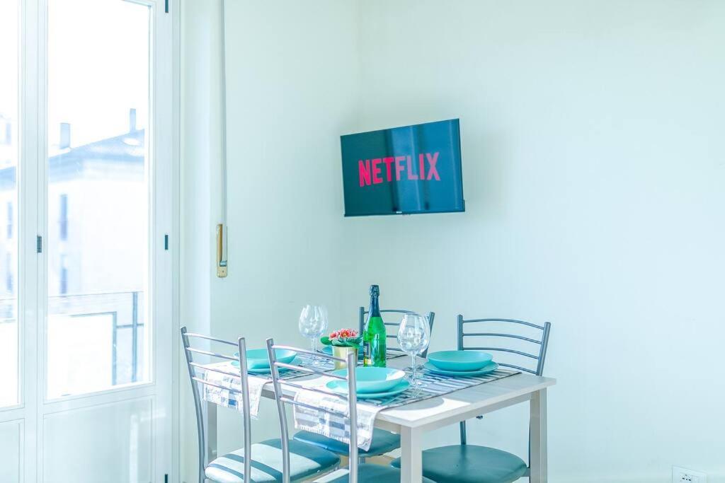 Appartamento Navigli - Downtown - Duomo Spacious Two Bedroom - Close To Metro - Ac - Wi-fi