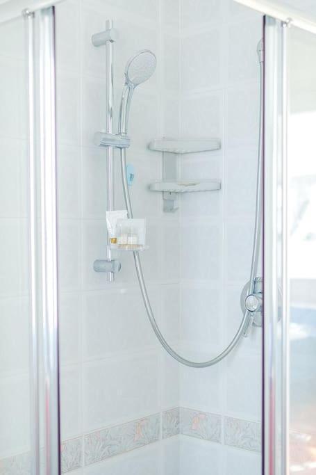 Navigli - Downtown - Duomo Spacious Two Bedroom - Close To Metro - Ac - Wi-fi Milano