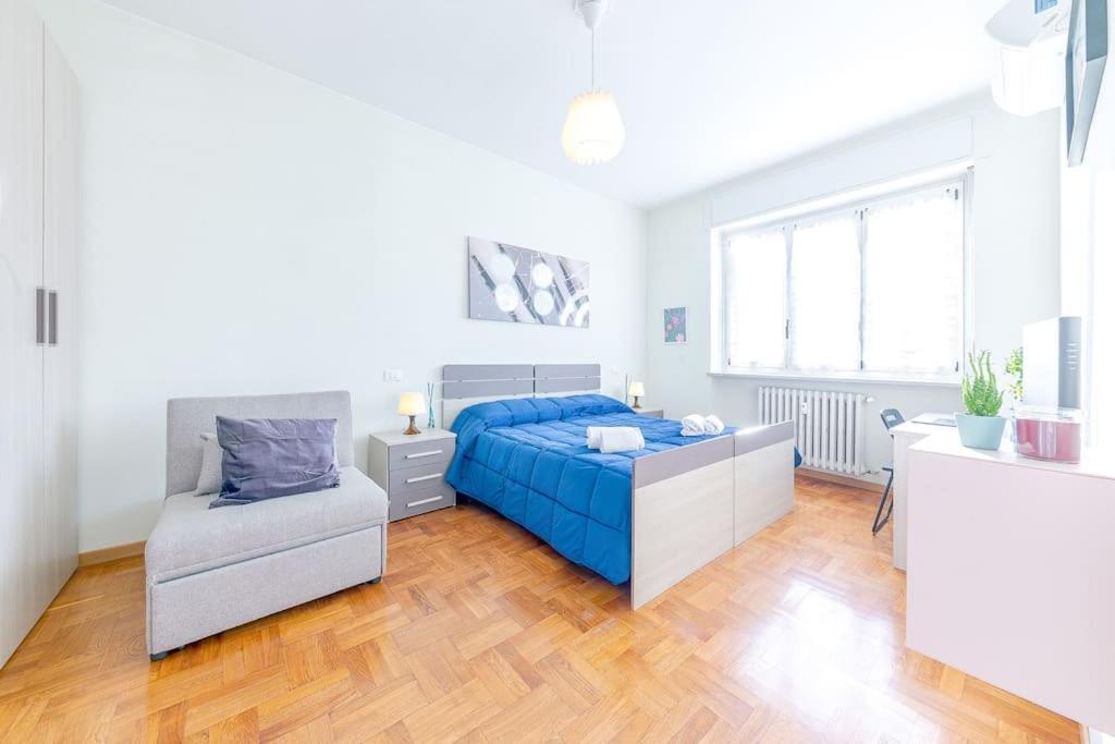 Appartamento Navigli - Downtown - Duomo Spacious Two Bedroom - Close To Metro - Ac - Wi-fi *