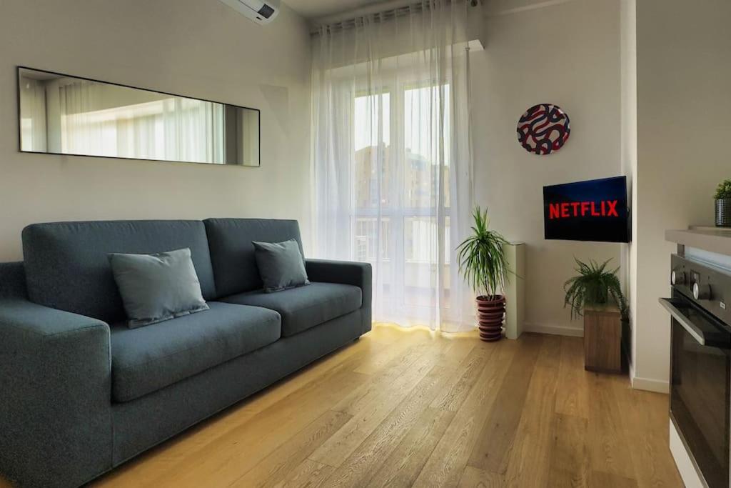 Apartment 10 Min To Rho Fiera-sansiro - Wifi - Ac - Netflix *