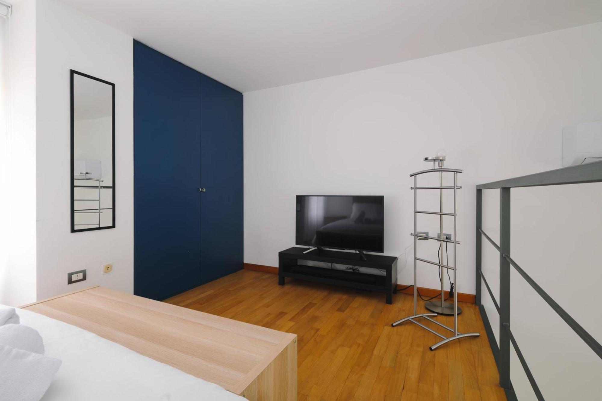 Leilighet Scaldasole Loft Design 15 Min Dal Duomo *