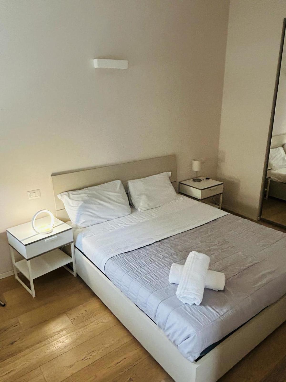 Easy Italy Apartment Milan
