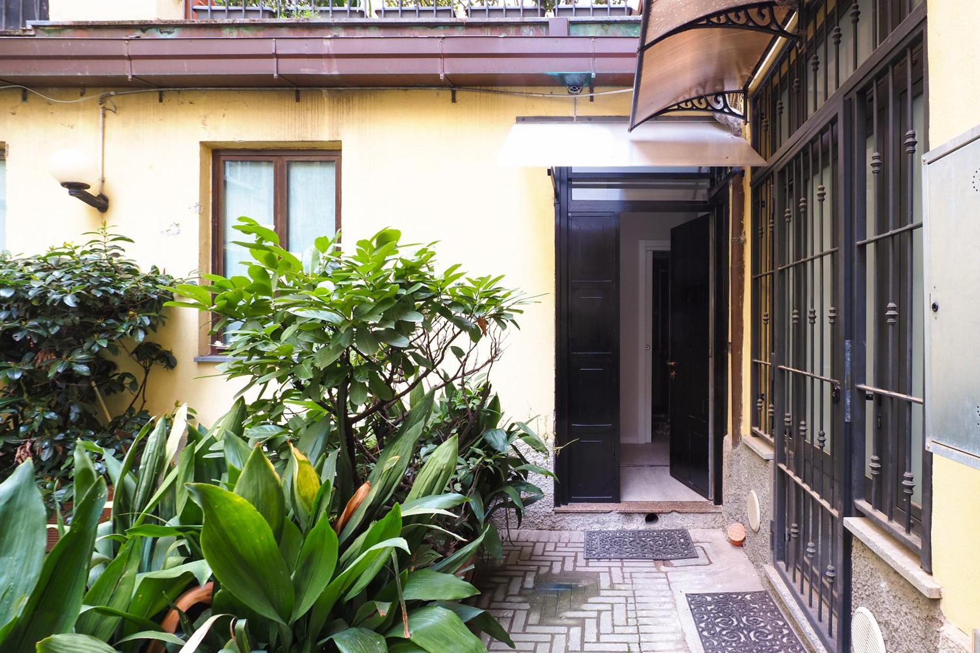 Apartment Delizioso Tra Navigli E Mm Sant'agostino