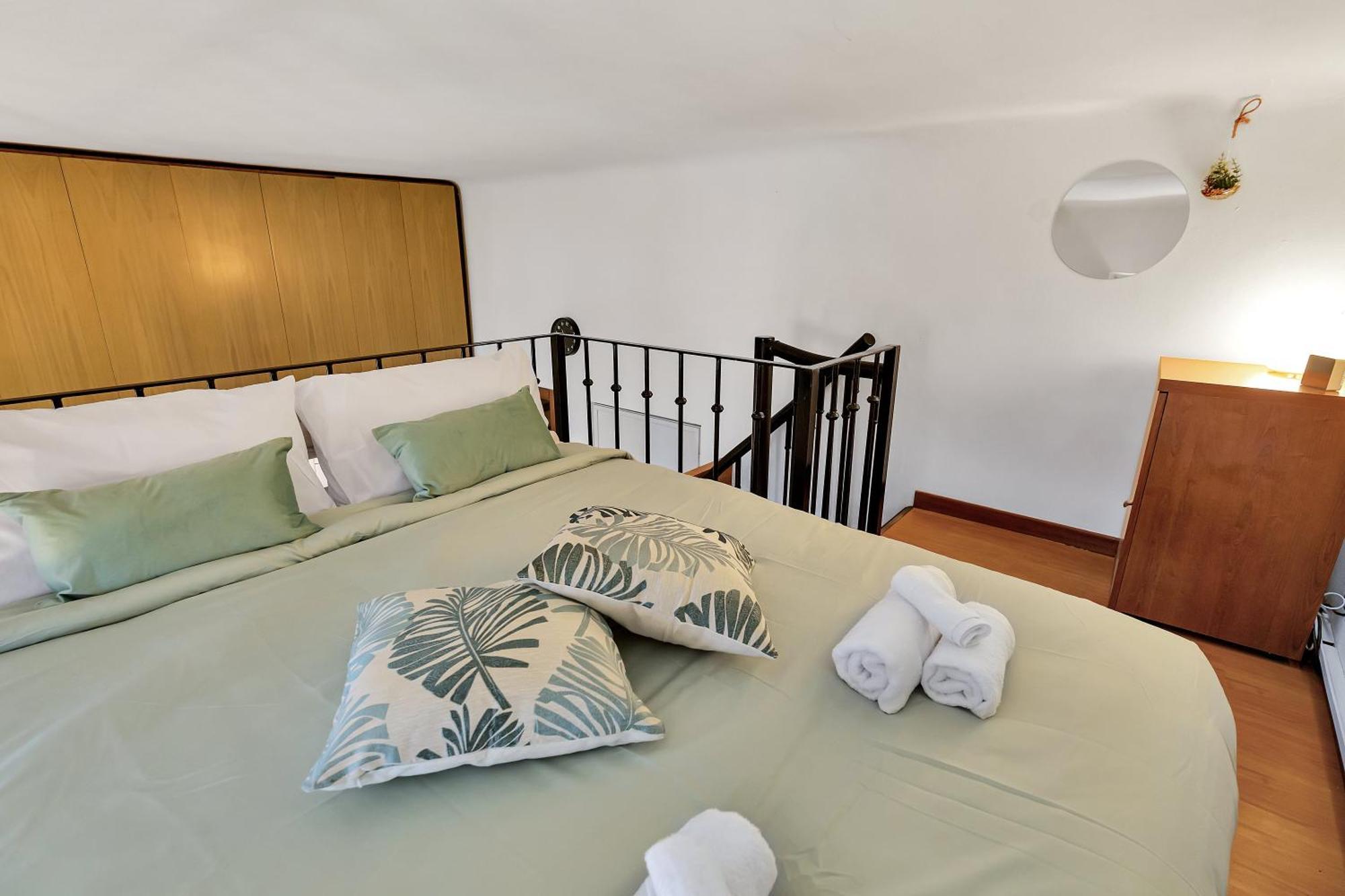 Appartamento Centro Storicolittle Loft With Balcony Duomo A 10 Miuti *